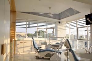 Roots dental clinic interior  Prarthit Shah Architects Rajkot 
